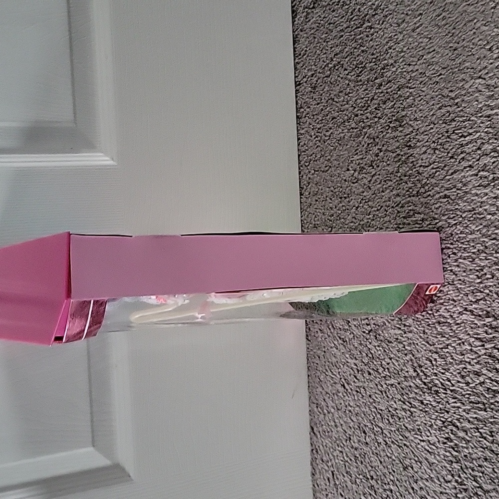 Little Bo Peep Barbie - Picture 3 of 8
